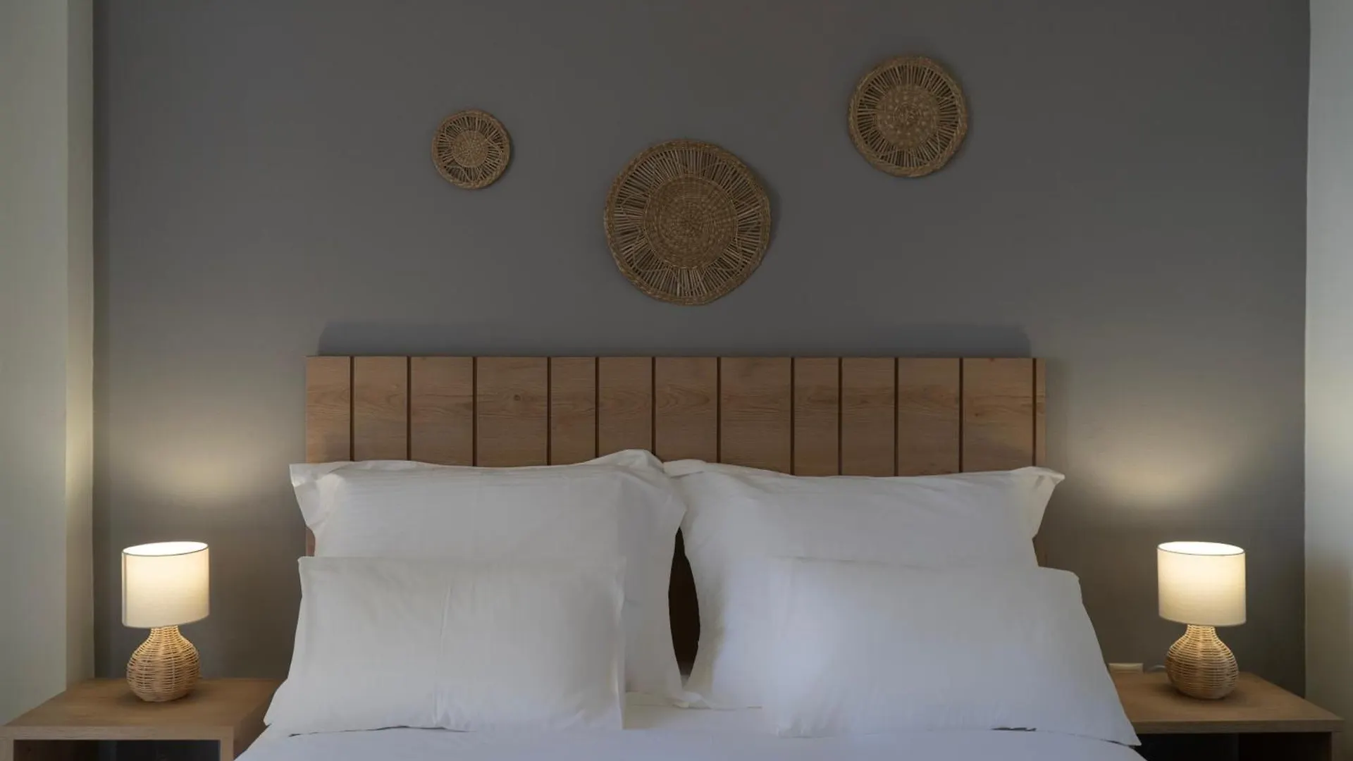 Rondo'S Hotel Himare