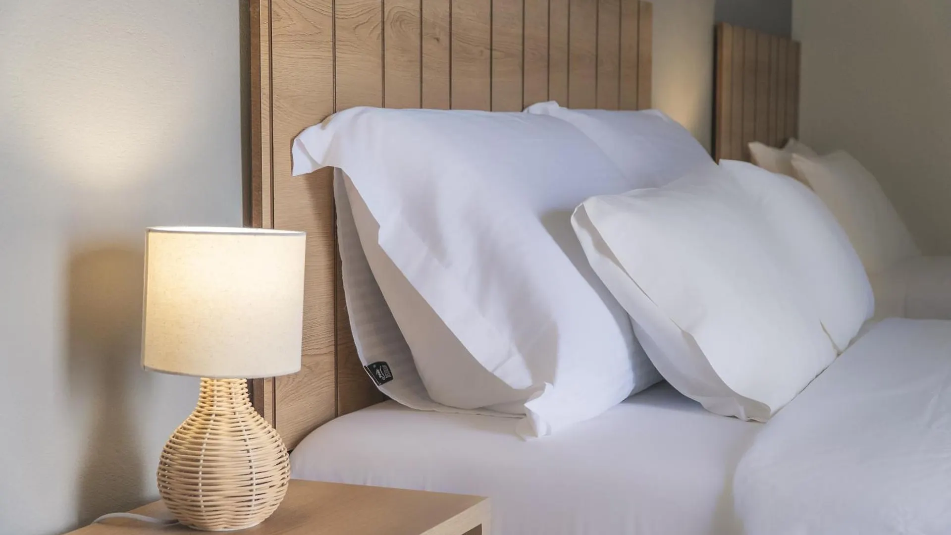 Rondo'S Hotel Himare