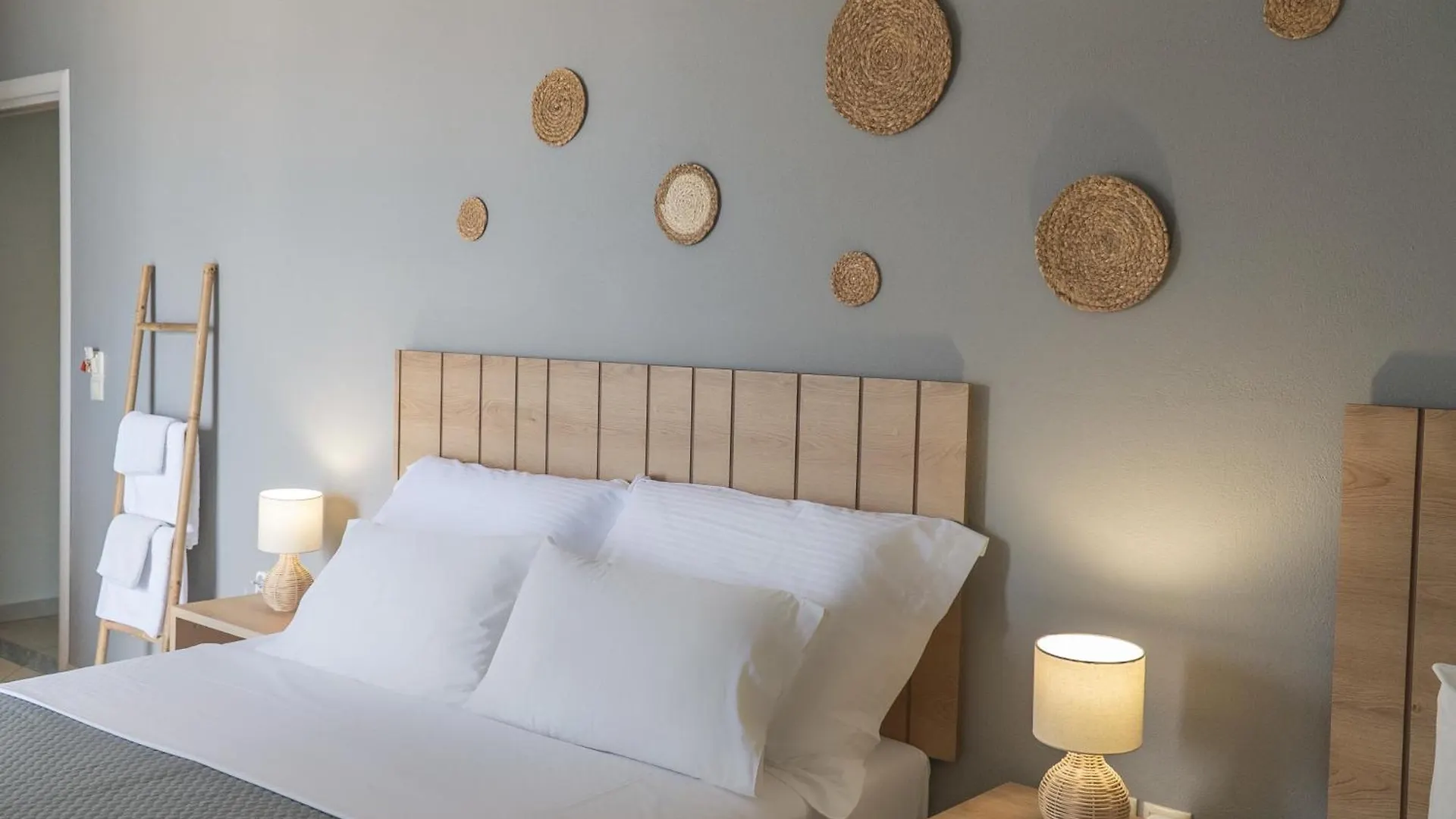 Rondo'S Hotel Himare 3*,
