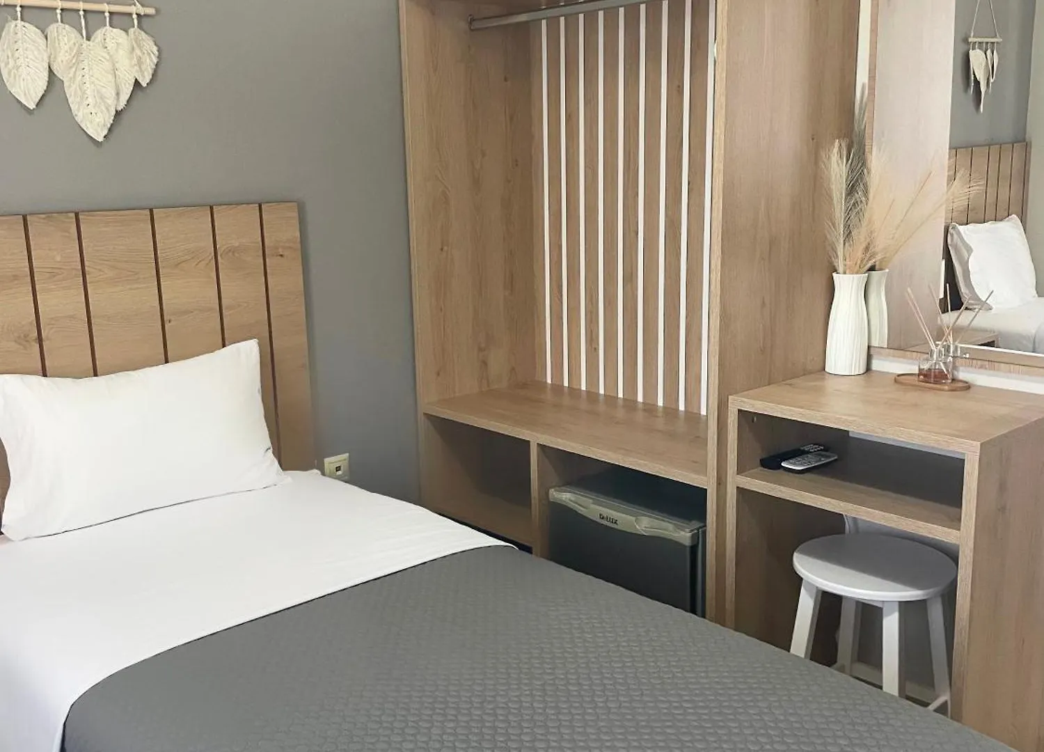 Rondo'S Hotel Himare 3*,  Albania