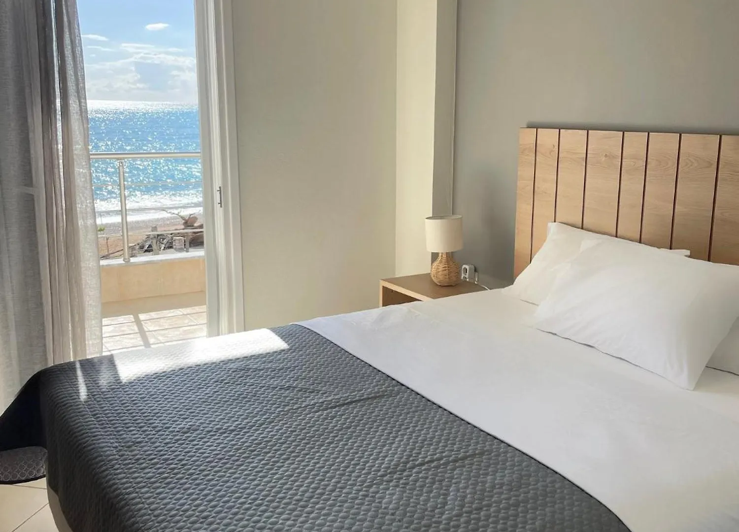 Rondo'S Hotel Himare Albania