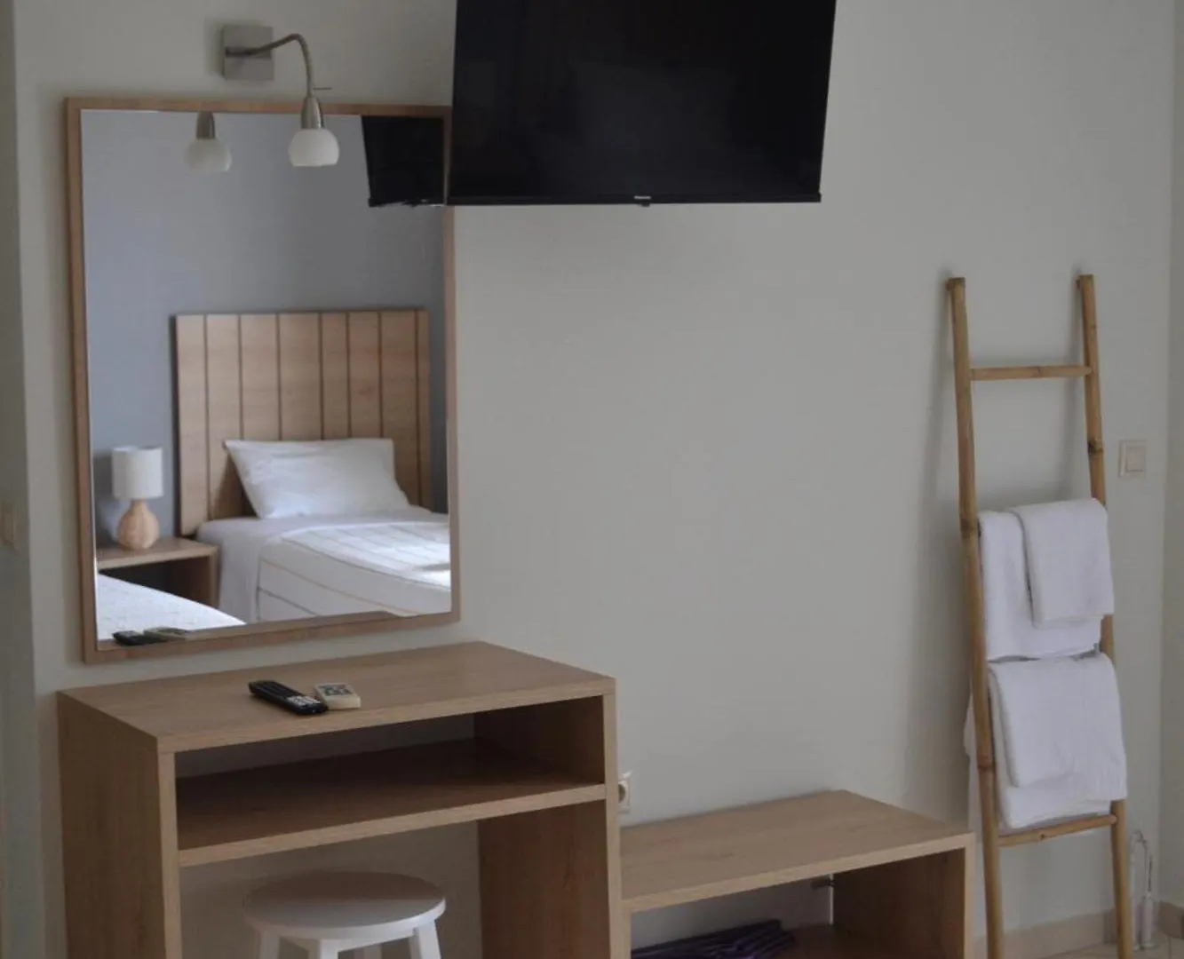 Rondo'S Hotel Himare